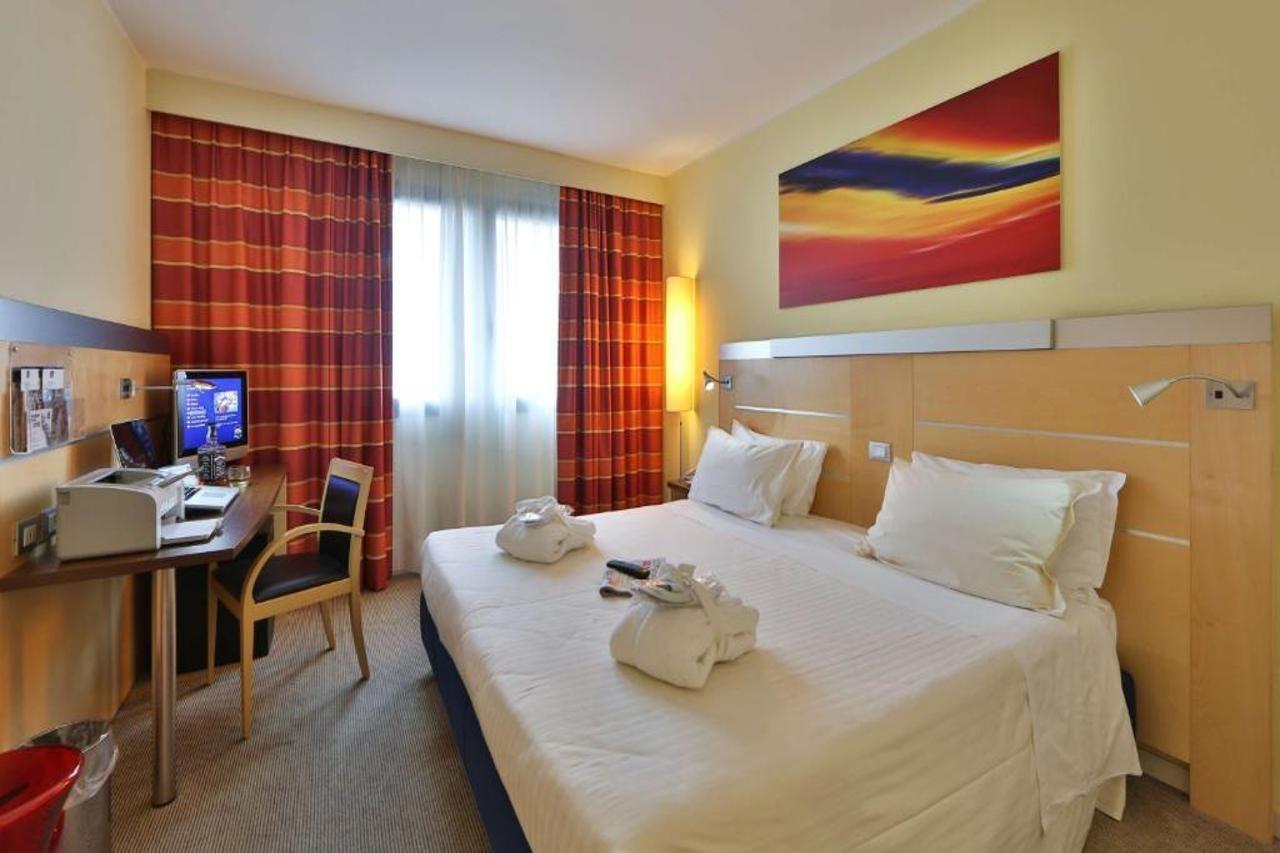 Best Western Palace Inn Hotel Ferrara Esterno foto