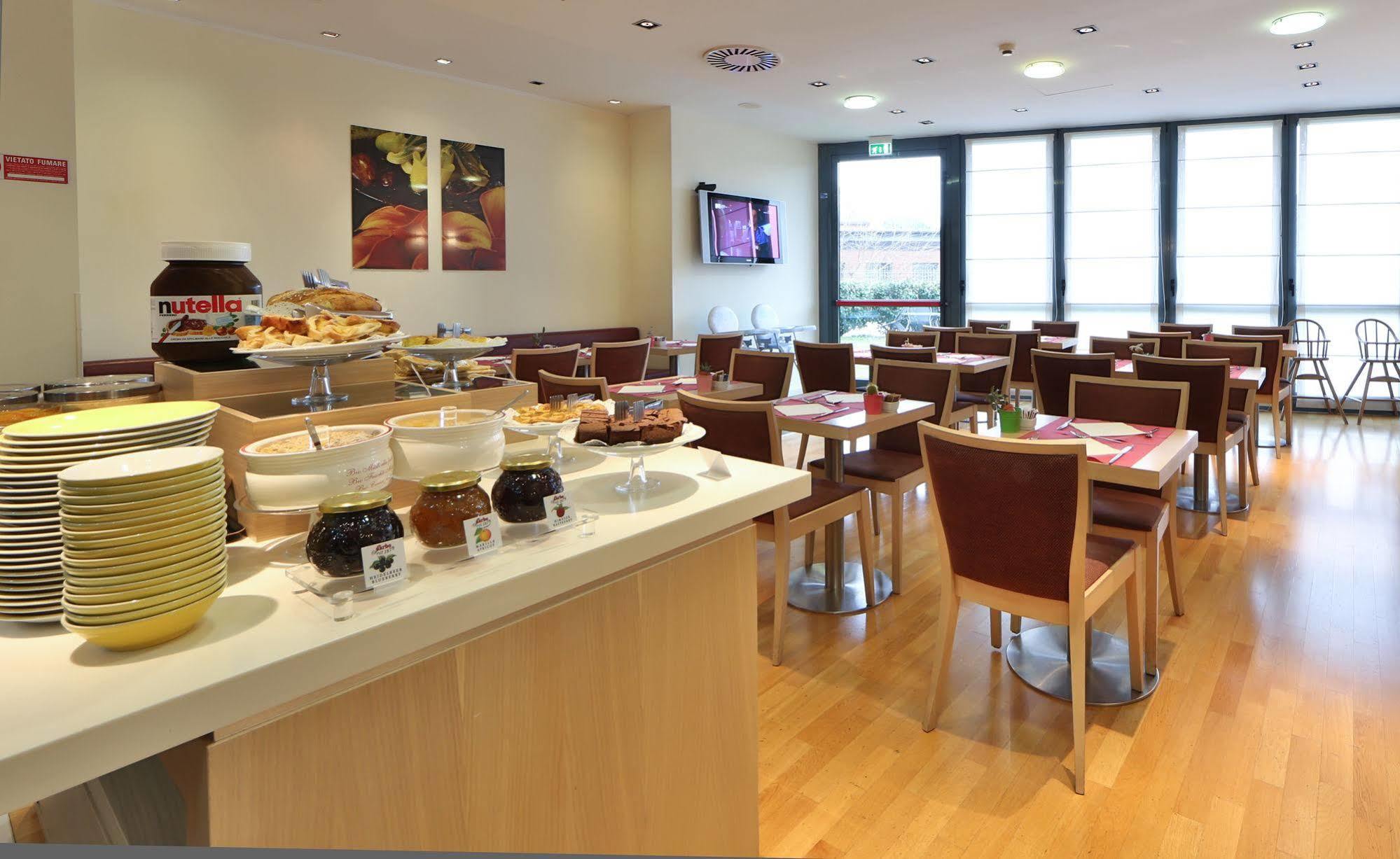 Best Western Palace Inn Hotel Ferrara Esterno foto