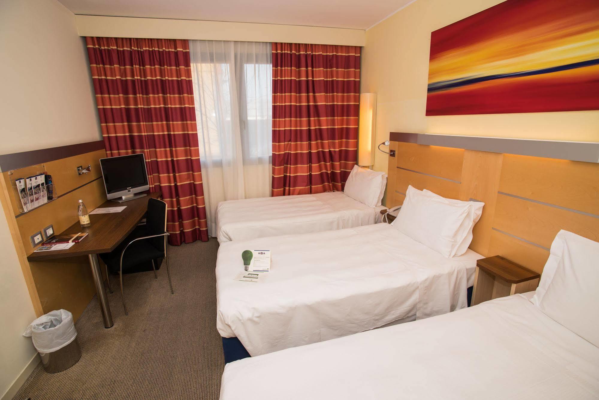 Best Western Palace Inn Hotel Ferrara Esterno foto