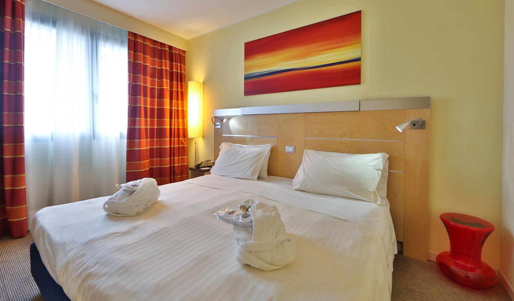Best Western Palace Inn Hotel Ferrara Esterno foto